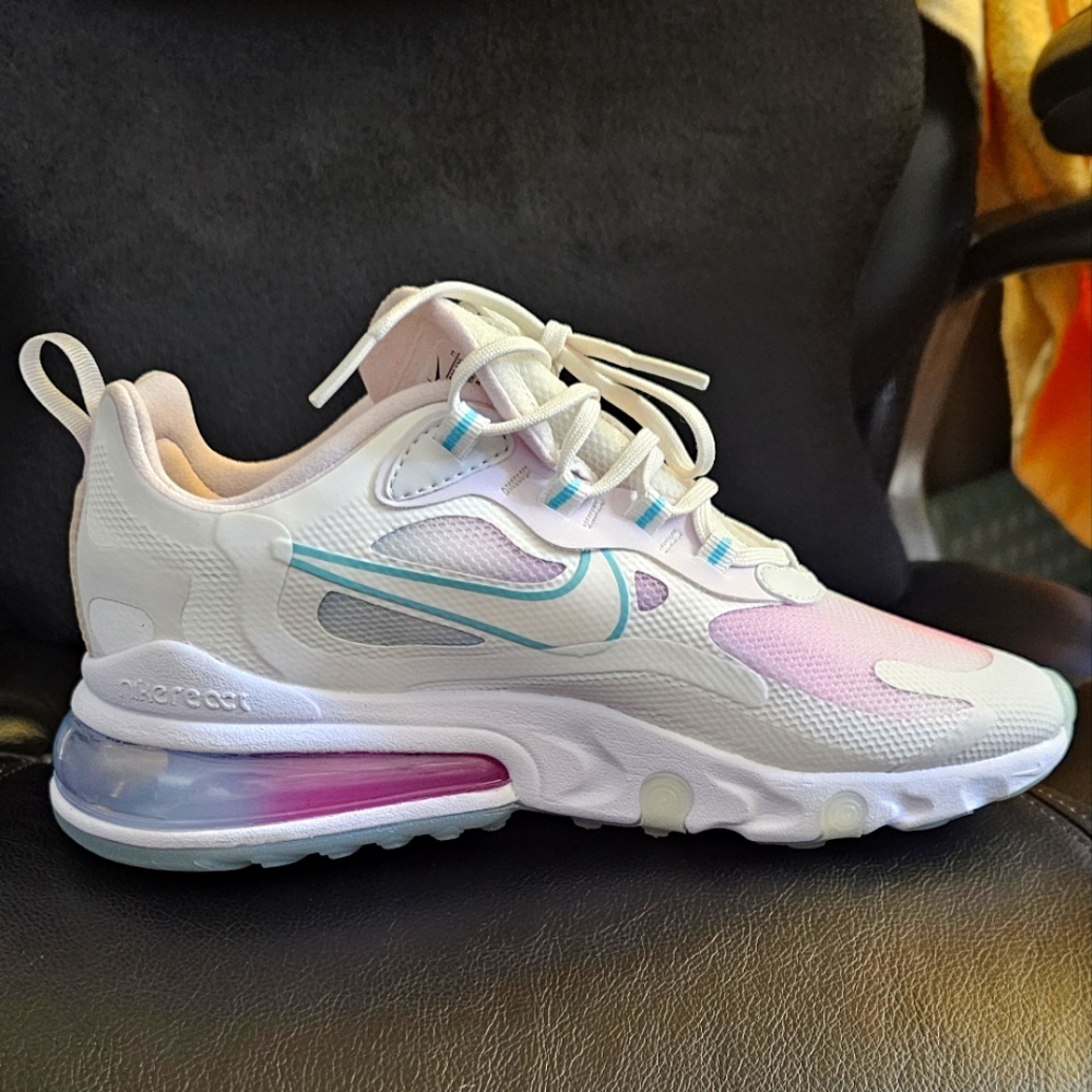 Nike Airmax 270 React White Pink and Blue Womens Sneakers Size 6